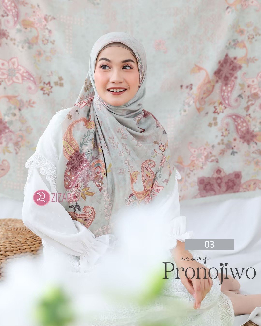 LINE_ALBUM_Prisha,Piaraya,Plain,Puspita,Pronojiwo_230614_17