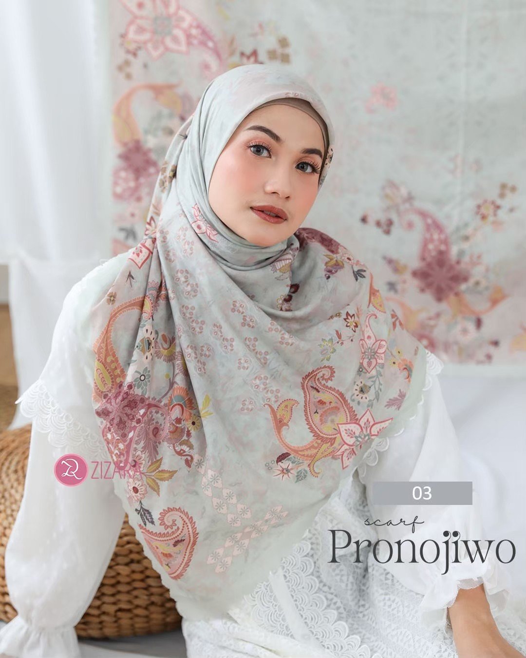 LINE_ALBUM_Prisha,Piaraya,Plain,Puspita,Pronojiwo_230614_17