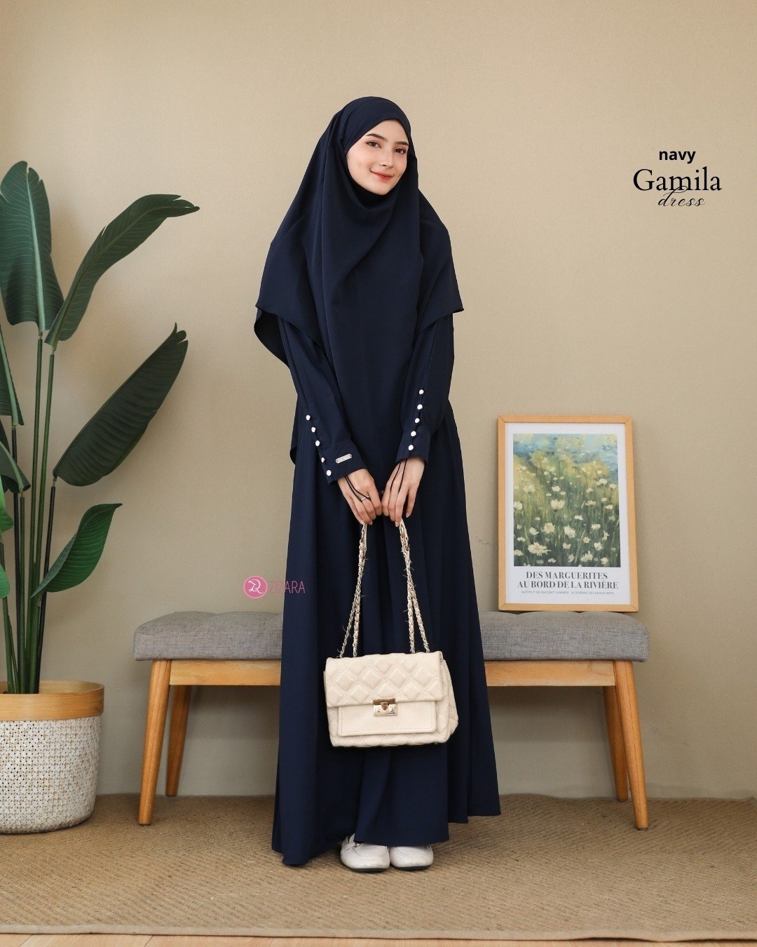 LINE_ALBUM_Gamila,Galina,Ghalia_240531_52