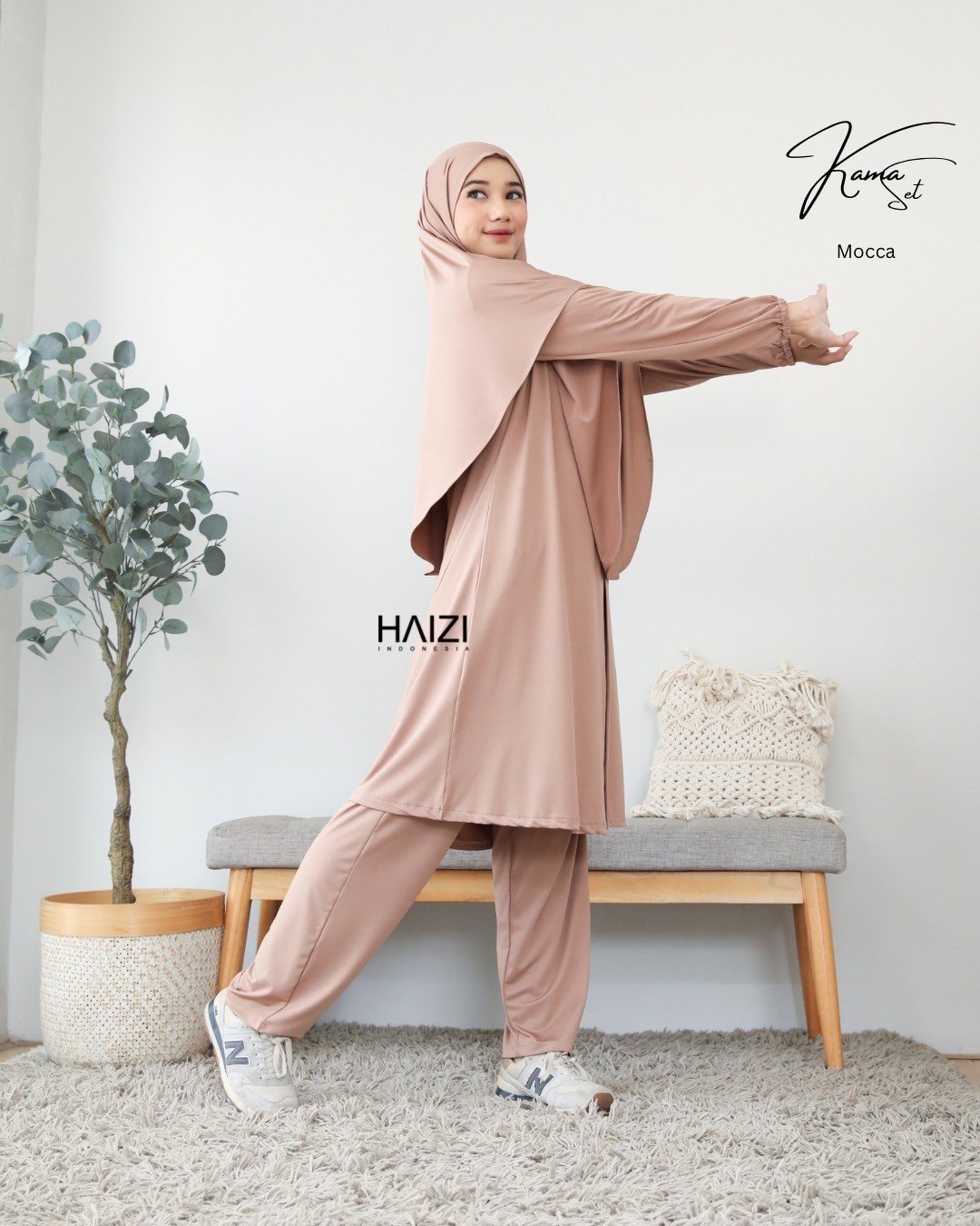 LINE_ALBUM_Kama,Kavita,Kaori,Kheva_241105_6